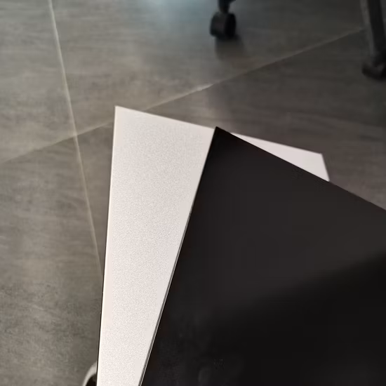Panel compuesto de aluminio revestido de PVDF PE de 4 mm Panel ACP Acm para revestimiento de paredes externas Panel Material decorativo continuo Panel de aluminio